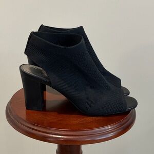 Impo Elegant Black Open-Toe Heeled Boots